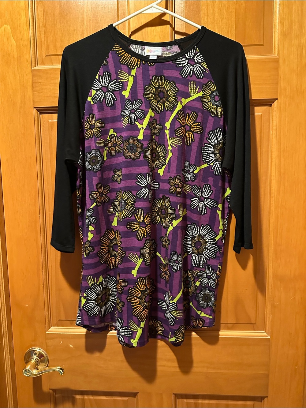 LuLaRoe Randy Halloween Baseball Tee XL Skeleton Bones Floral Raglan Black